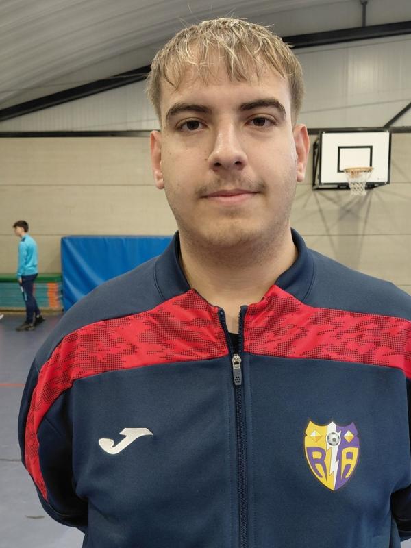 SERGIO MART�NEZ (ENTRENADOR) ()