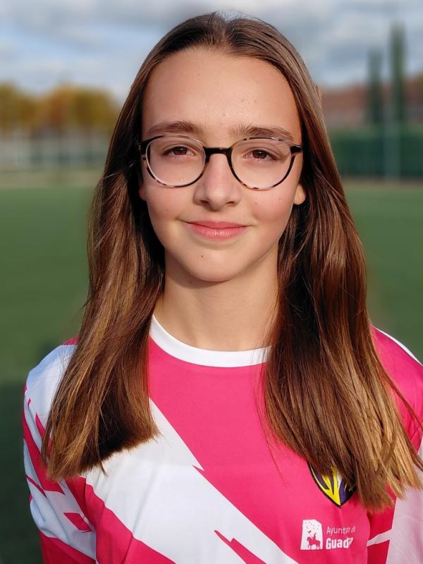 CLAUDIA NUEVO VERDUN ()