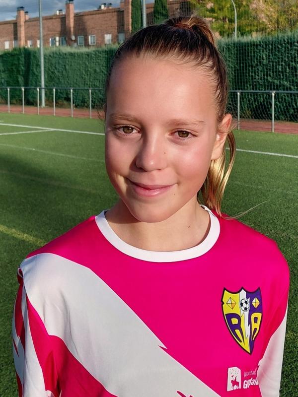 EIZA MEDIANO CARPINTERO ()