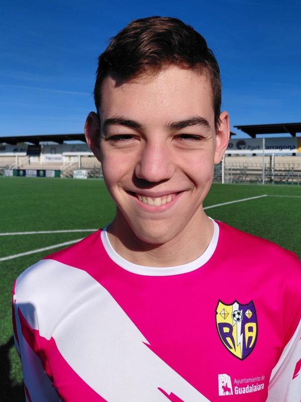 H�CTOR MART�N DE LA CRUZ ()