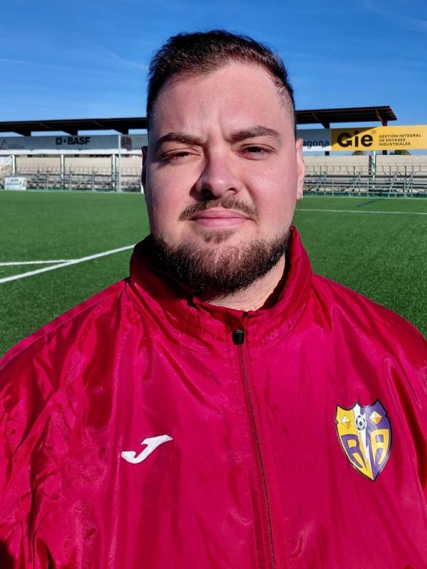 ADRI�N MART�NEZ (ENTRENADOR) ()