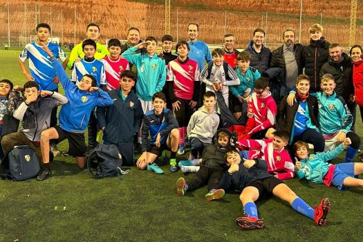 Torneo Navidad, infantil 2011. Triangular de padres vs hijos.