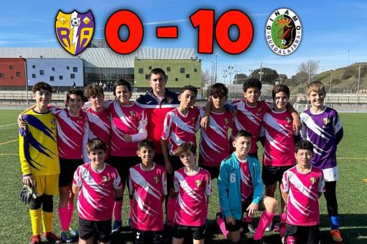 RAYO 2011 Interescuelas 0 - 10 Dinamo Guadalajara Interescuelas Partido sin mucho que comentar.