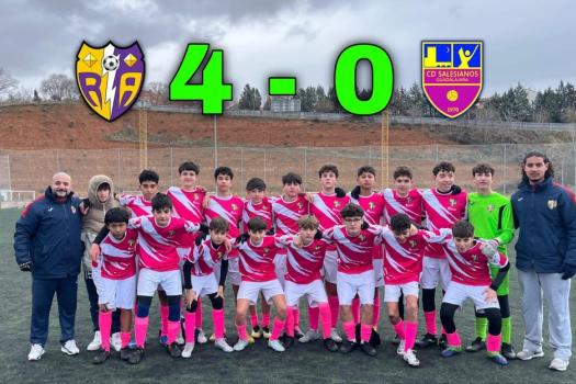 Rayo cadete Miguel y Moha 𠇊sevez” 4-0 salesianos. Gran victoria del equipo hoy. 