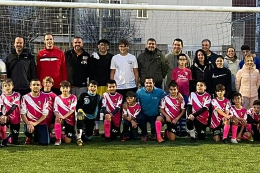 Evento Navide�o, partido papis/ mamis contra Rayitos 2012.