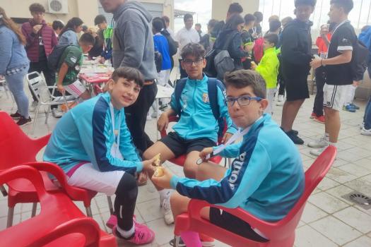 Torneo UNBLOCK- Alovera.Rayo 2011-2012( pinturas Alfredo Gutierrez). Pura Pasi�n. 