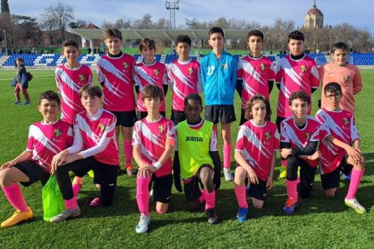 Rayo 2012 IBRA 0-3 C.D. Guadalajara Partido contra el segundo de la liga, jugado en un campo grande al que no estamos acostumbrados.