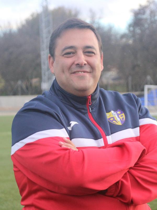 JORGE CHAVIDA (2 ENTRENADOR 2012.)