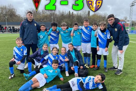 Dinamo Guadalajara 2-3 Rayo Arriacense 2013 “Iv�n” Fisioterapia IDUN.  Un final de infarto. 