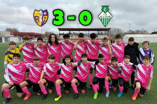 Rayo Infantil 2009 3 - 0 El Casar 2009. Esta vez tuvimos que esperar a la segunda parte para sentenciar el partido.