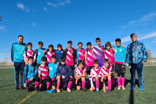 SP. CABANILLAS AITOR 0-6 RAYO 2010 CONSTRUCCIONES EMANUEL SP. CABANILLAS SERRANO 2-3 RAYO 2010 CONSTRUCCIONES EMANUEL Triangulando en el triangular.