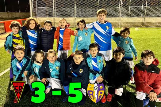 Azuqueca de Henares 3-5 Rayo Arriacense 2015 “Marfil” Victoria en el �ltimo partido del a�o.