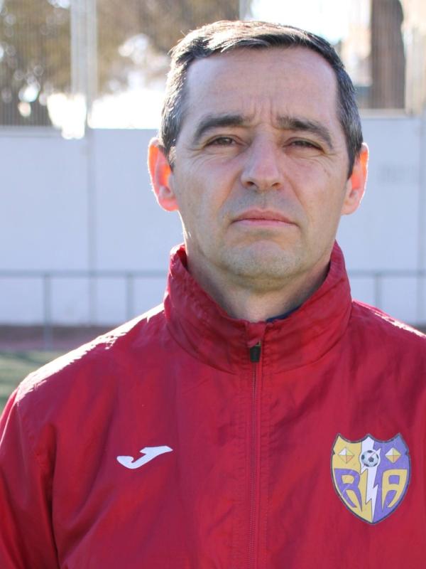 JOSE LUIS (ENTRENADOR) ()