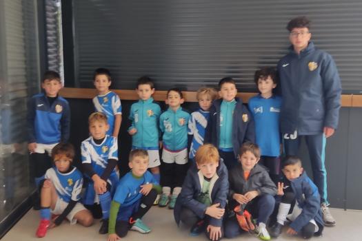 Prebenjam�n Valdeluz  2016 vs Prebenjam�n Rayo 2016. Nos enfrentamos a un equipo mejor f�sicamente. 