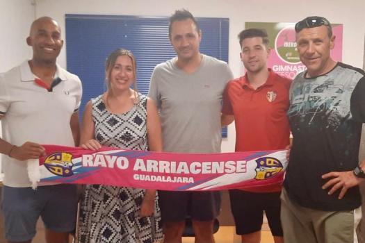 Rayo se presenta ante el concejal de deportes.