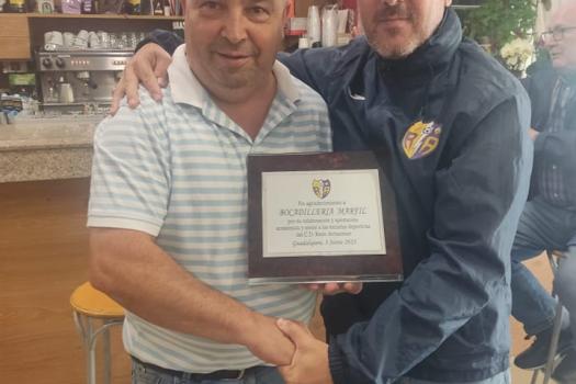 Entrega de placa Rayo Arriacense: